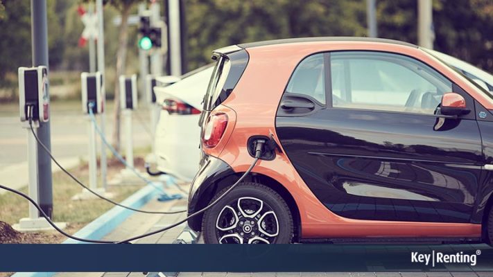 Auto elettriche: boom di vendite, ma il passaggio all’elettrico è difficile